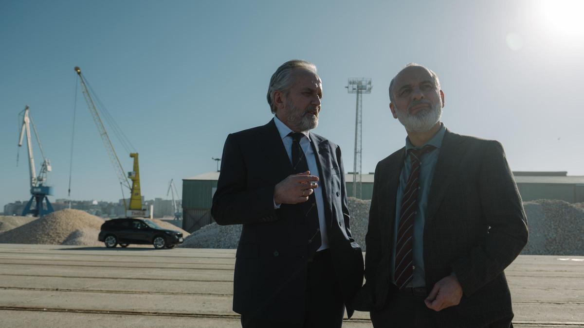 Imágenes de 'Ardora' en distintos lugares de A Coruña como el puerto o la playa de Matadero