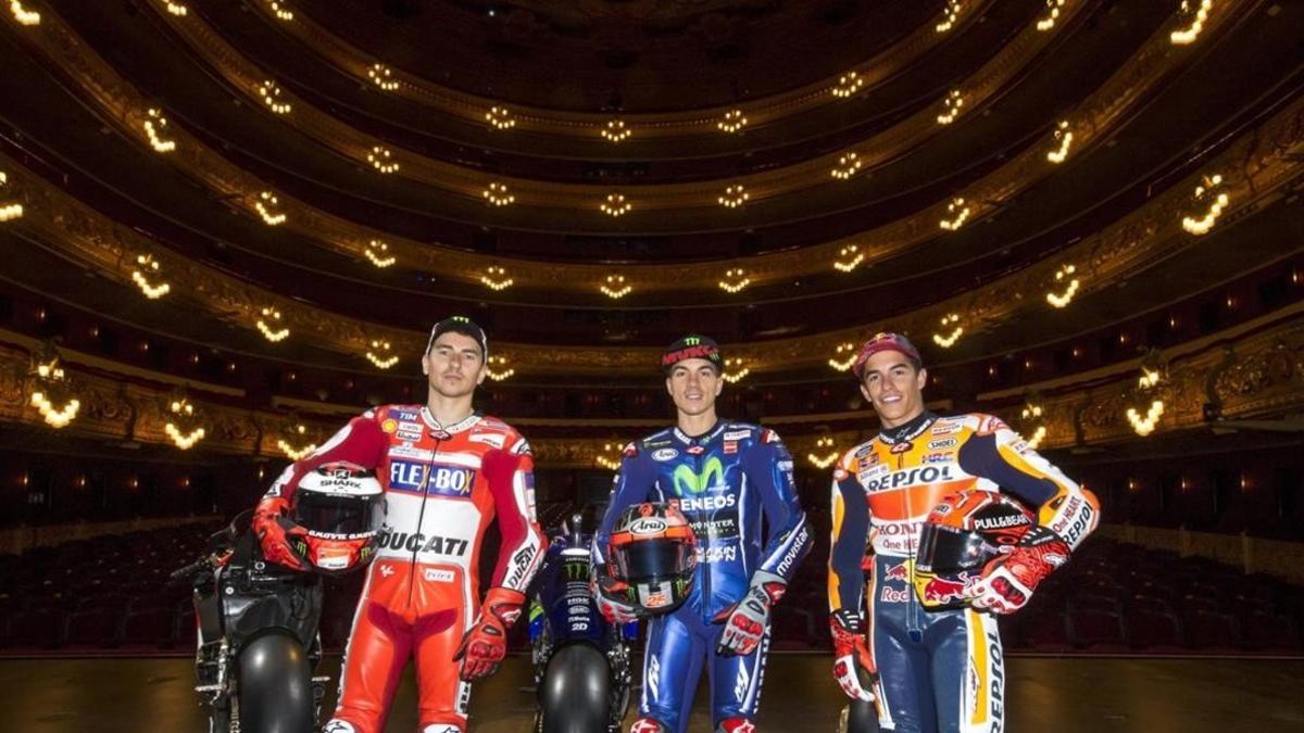 Jorge Lorenzo  Ducati   Maverick Vinales  Yamaha  y Marc Marquez  Honda   hoy en el teatro del Liceo de Barcelona.