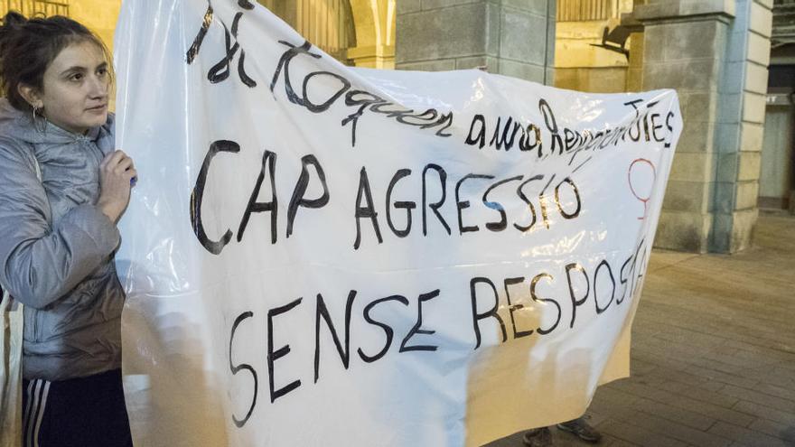 Imatge d&#039;arxiu d&#039;una manifestació a Manresa contra la violència masclista |