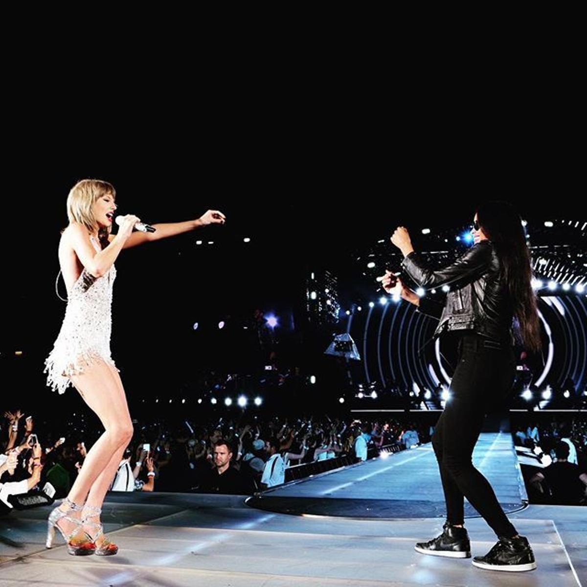 Taylor Swift junto a Ciara