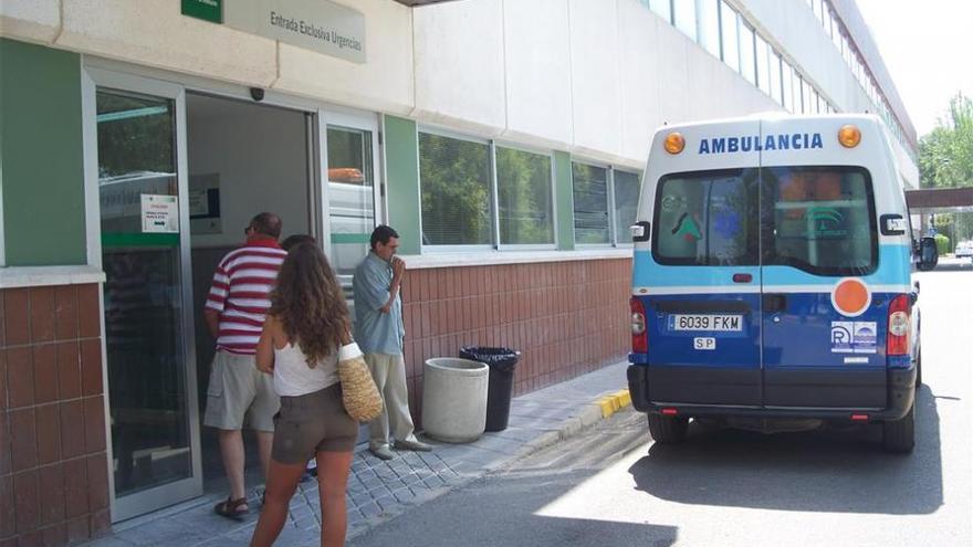 Denuncian sustituciones de técnicos por enfermeros en el Infanta Margarita