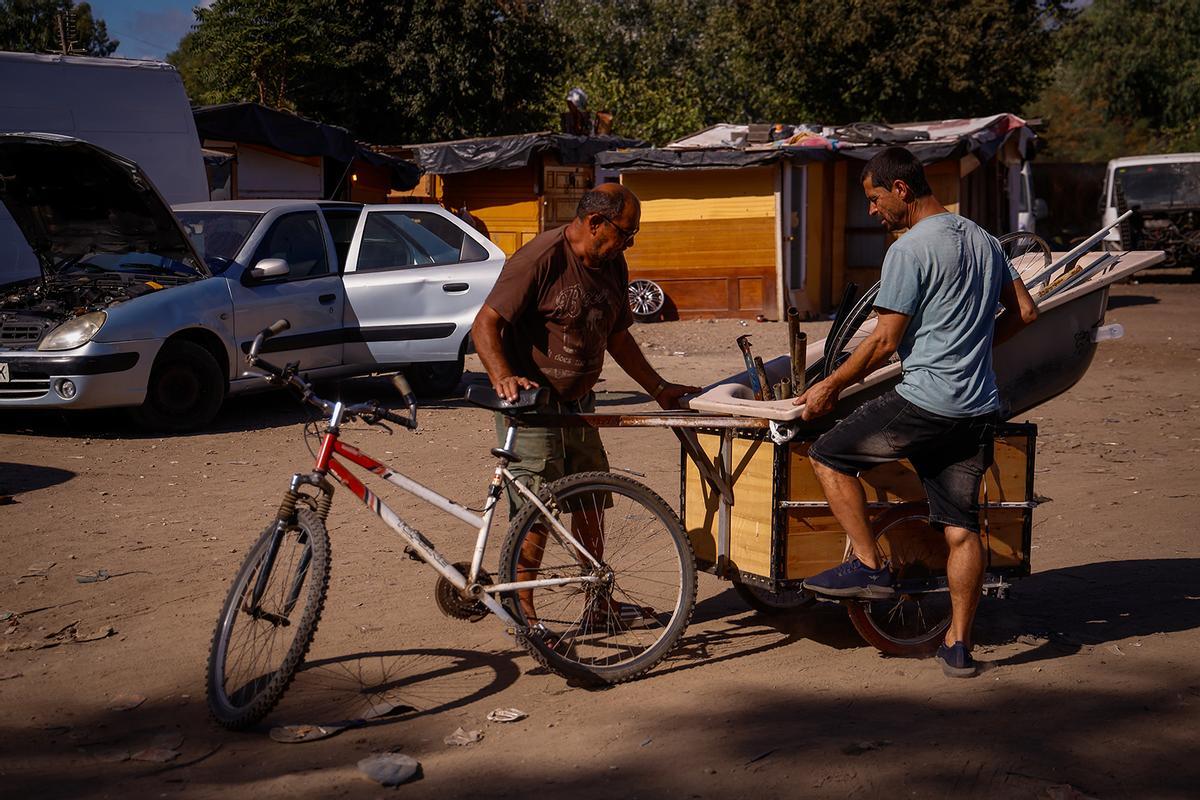 El Ayuntamiento de Córdoba adecenta cinco campamentos rumanos