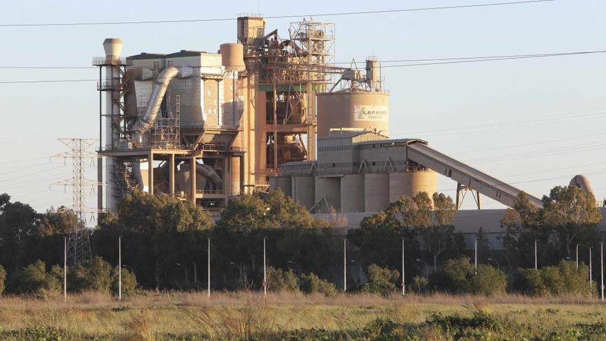 Fábrica de Lafarge en Sagunt.