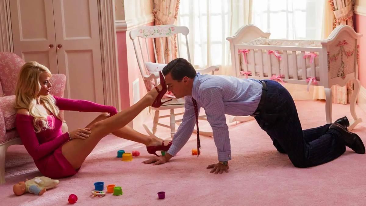 Margot Robbie en una escena subida de tono en &quot;El Lobo de Wall Street&quot;