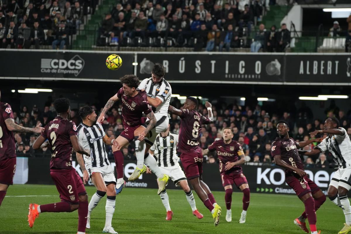 El lanzamiento de falta que originó el 1-0