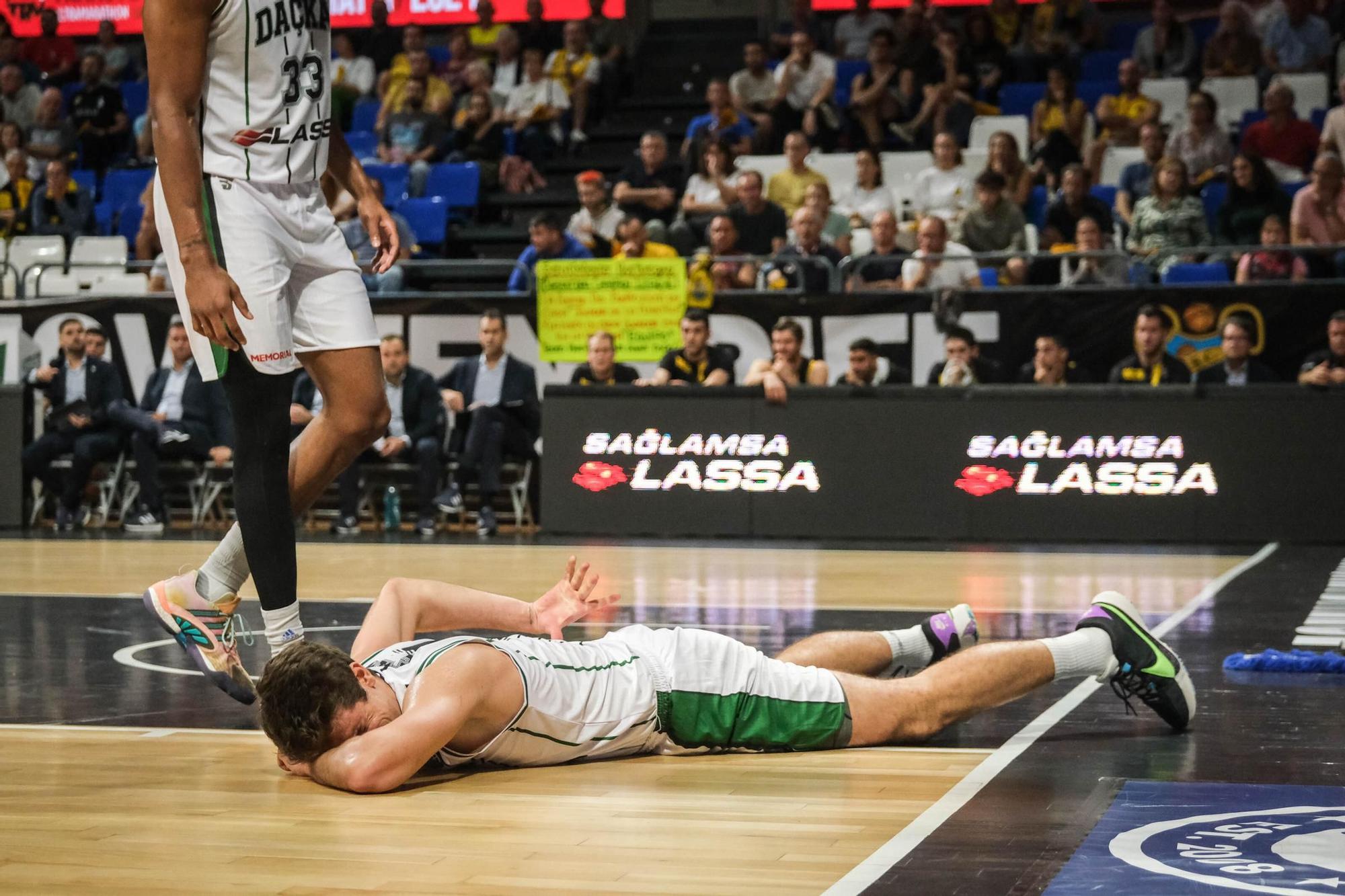 Partido Lenovo Tenerife - Darussafaka, en imágenes