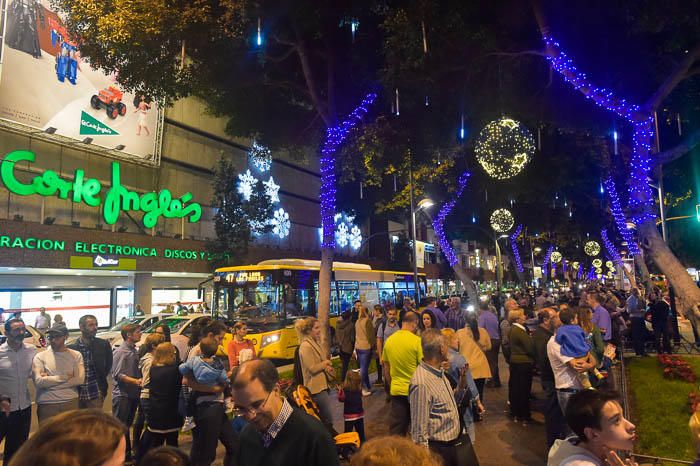 Encendido navideño en Mesa y López