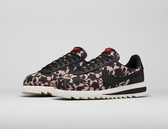 Modelo Nike Cortez print Cameo