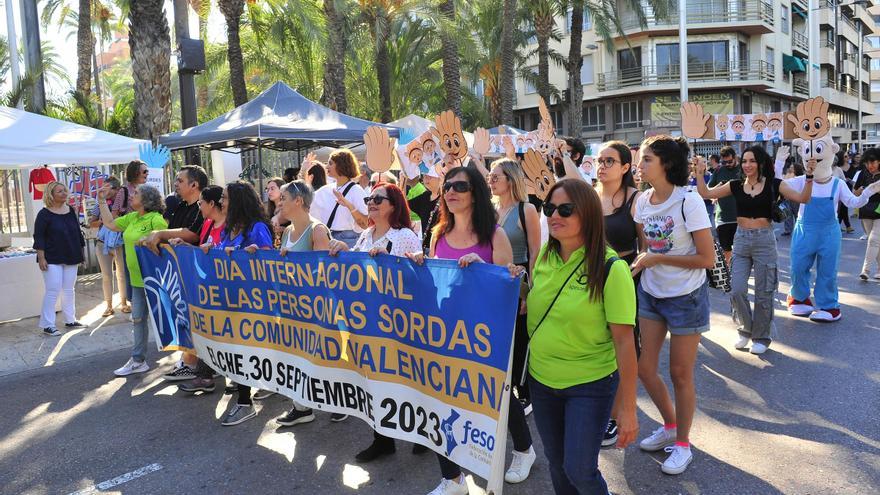 Fiesta de las personas sordas en Elche para proteger la lengua de signos