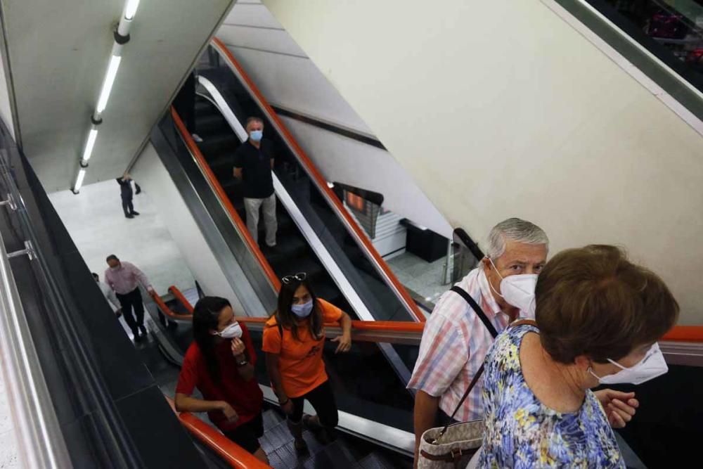 Lunes, 1 de junio | Abren en Málaga los centros comerciales