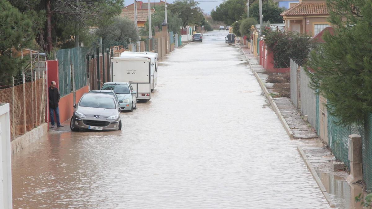 Urbanización Bahía Bella durante unas inundaciones