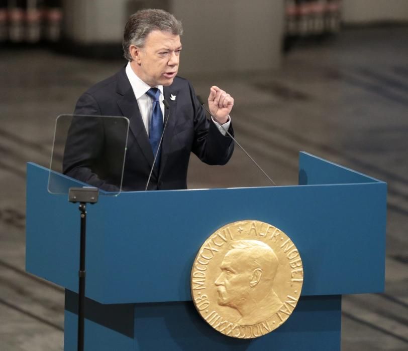 Santos recibe el Nobel de la Paz en Oslo