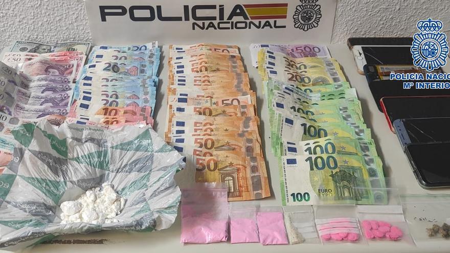 Dos traficantes ofrecen 10.000 euros a los policías que les sorprendieron con drogas en Marbella