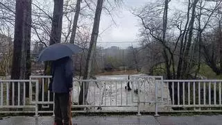 El temporal "Mónica" se aleja de Asturias, con ríos crecidos por las lluvias y carreteras despejadas