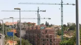 IU denuncia el "colapso" del mercado de la vivienda en Marbella