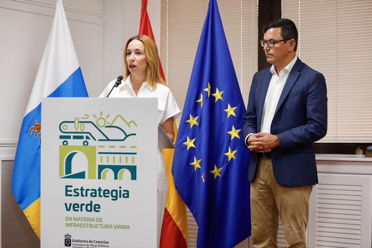 Canarias impulsa un plan para integrar renovables y eficiencia energética en las carreteras.