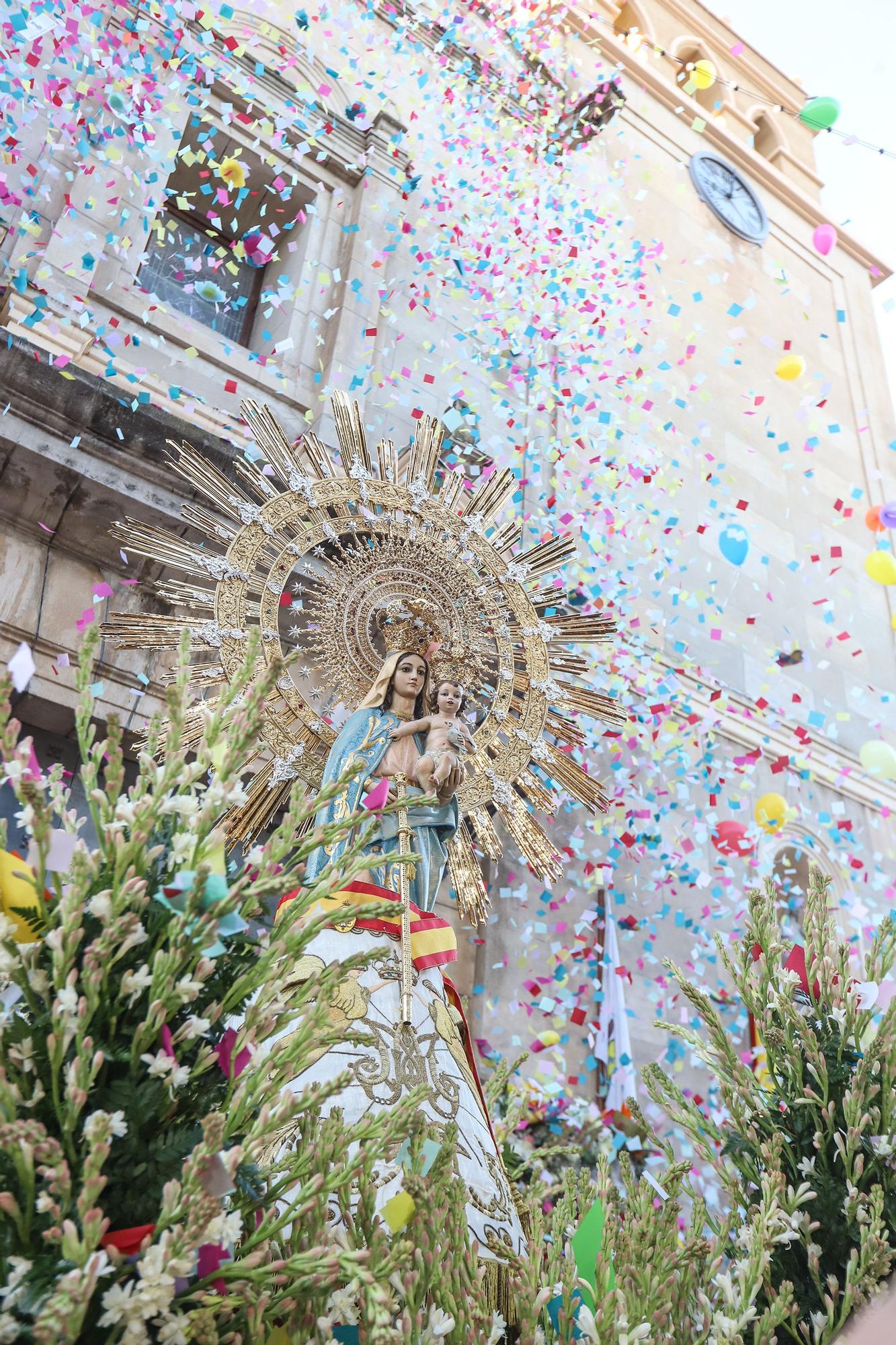 Benejúzar recobra esplendor y alegría con su Pilarica