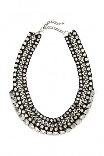 Collar de pedrería de H&M. Precio: 19,99 €