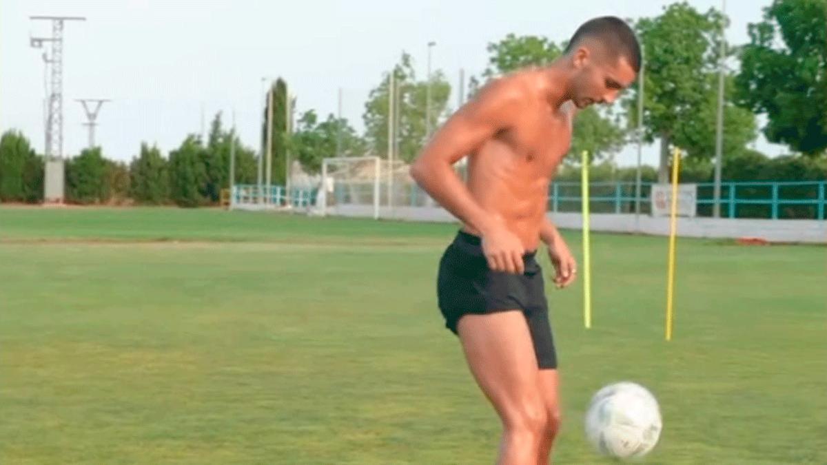 Ferran Torres se 'machaca' durante sus vacaciones