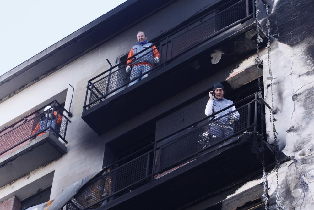 Estat en què ha quedat l'edifici incendiat del carrer del Carme de Girona