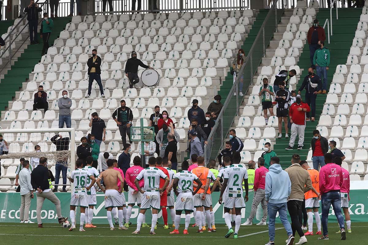 El Córdoba consuma su descenso en El Arcángel.