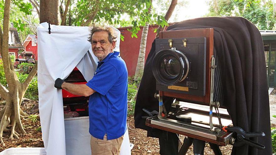 Miquel Salom, el fotógrafo que  juega con una técnica del siglo XIX