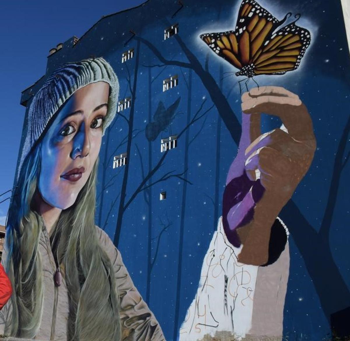&quot;Efecto Caparina&quot;, mural de El Berrón obra del artista Didrali