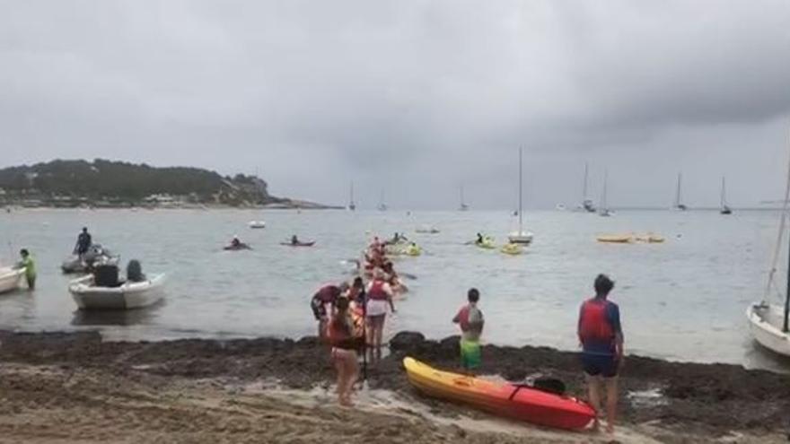 Vídeo: Salida en kayak en homenaje a Paolo Dell&#039;Agnolo