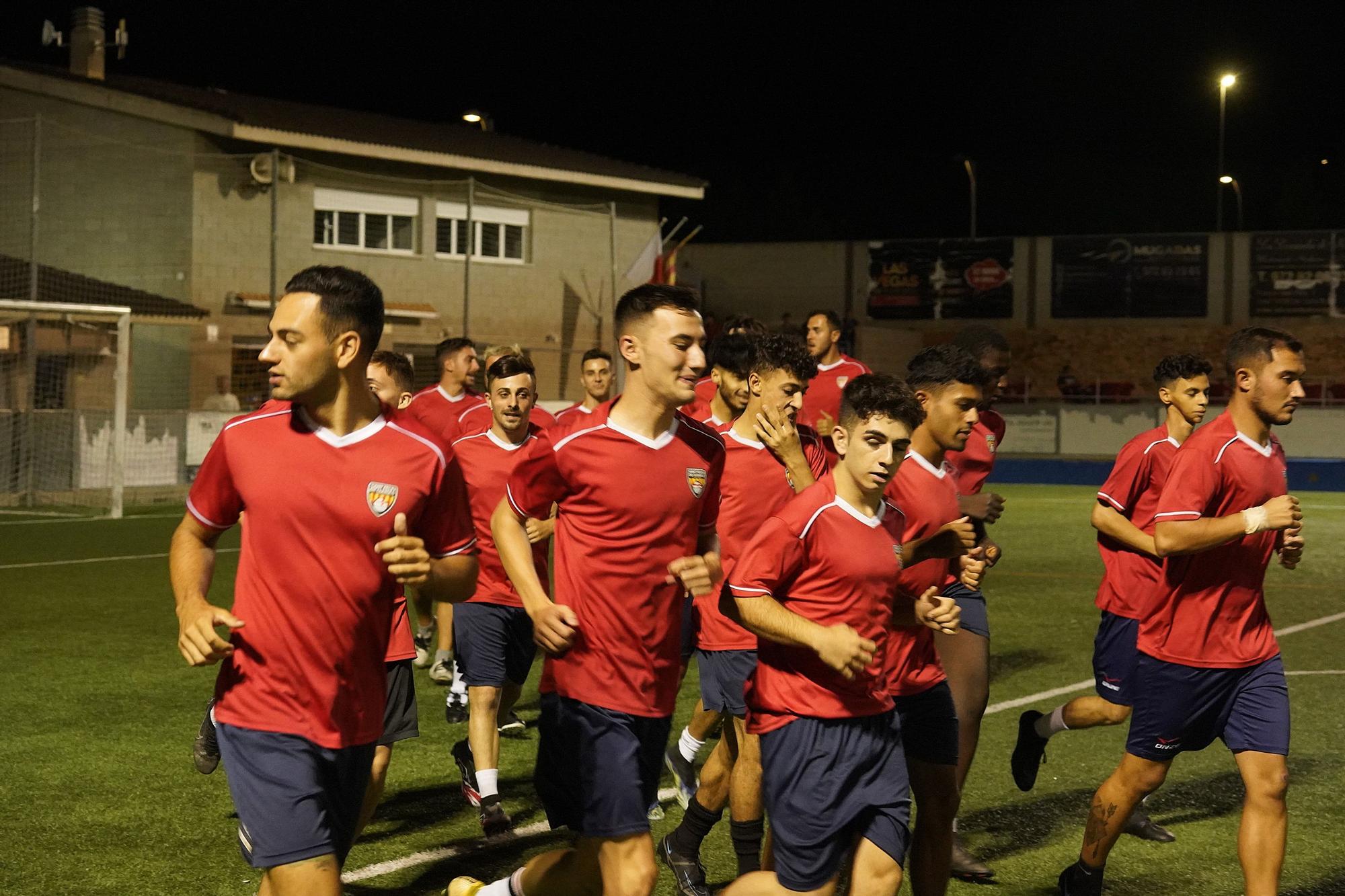 Club de Futbol Sant Feliu de Guíxols entrenant a Vilartagues