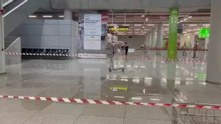 Verspätungen und Lecks am Flughafen: Nach dem Unwetter herrscht Chaos in Son Sant Joan
