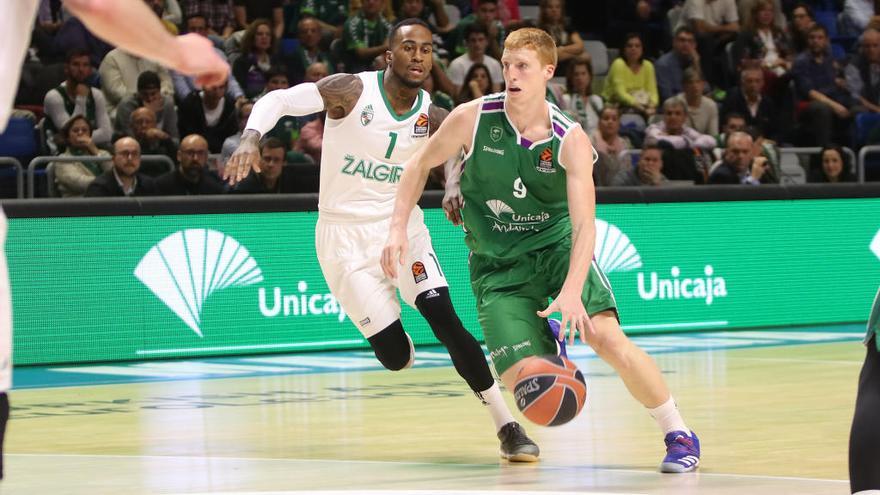 Alberto, ante el Zalgiris Kaunas.