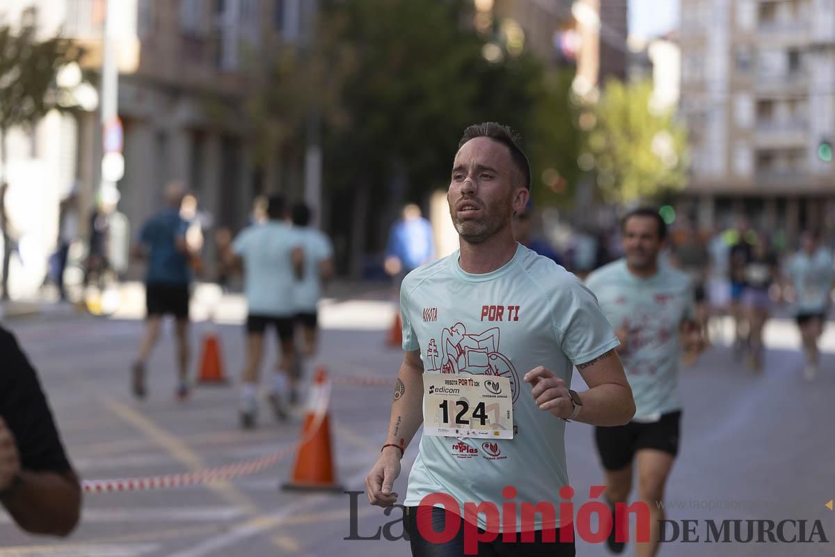 Carrera '10K Assota por ti' en Caravaca (salida y giro primera vuelta)