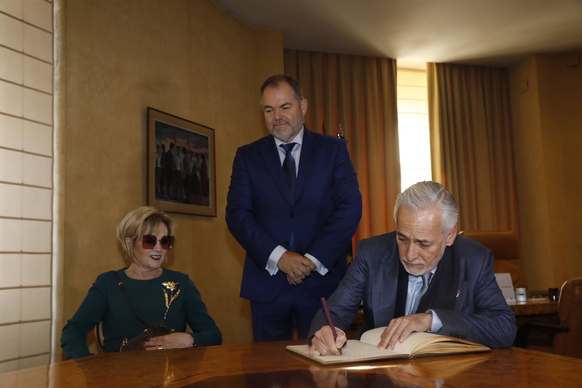 EN IMÁGENES: Así fue entrega de la Medalla de Oro de la Cámara de Comercio de Oviedo al Real Oviedo