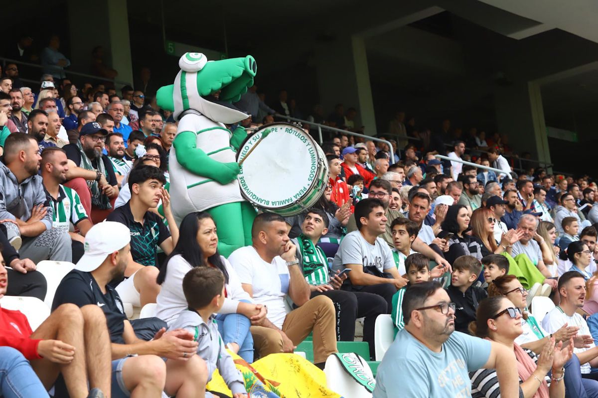 El Córdoba CF B en la final contra el Puente Genil, en imágenes