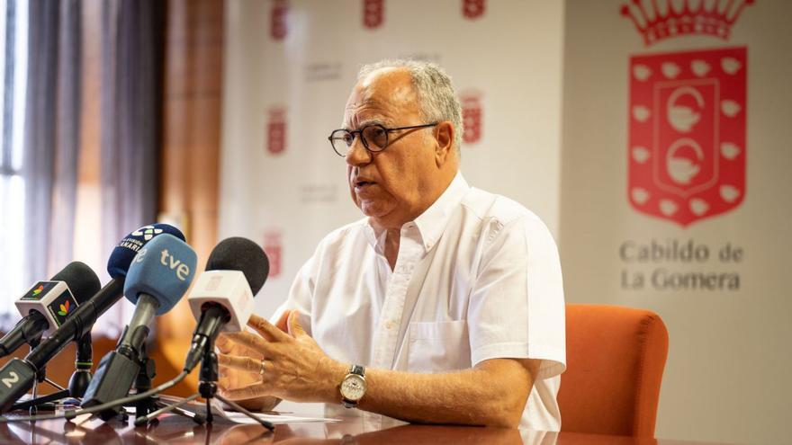 Casimiro Curbelo, presidente del Cabildo de La Gomera. | | E.D.