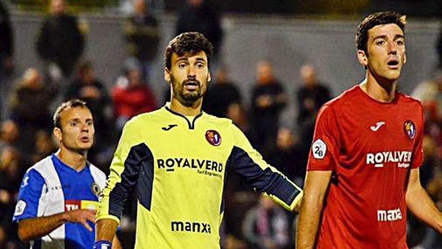 Xavi Ginard, en un Olot-Hèrcules de Lliga.