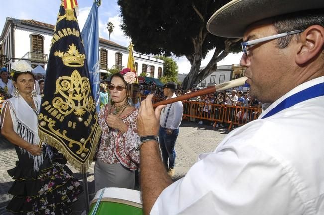 ROMERIA ROCIERA Y OFRENDA A LA VIRGEN