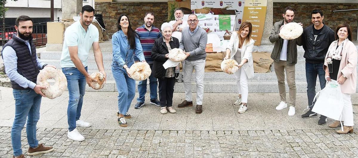 Presentación ayer de la XIX Festa do Pan de Carral.   | // L.O.