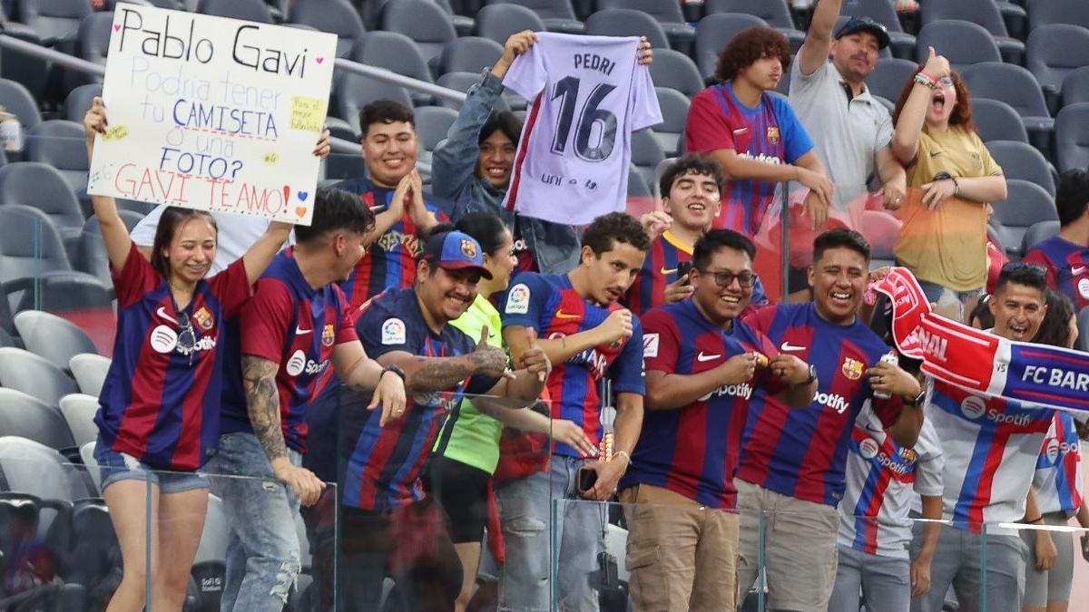 Aficionados del Barça en el SoFi Stadium de Los Ángeles