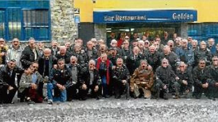 Exfutbolistes de la Catalunya Centralcelebren Nadal amb una trobada