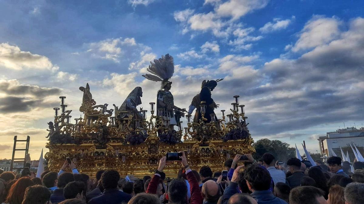 San Gonzalo en el Puente de Triana