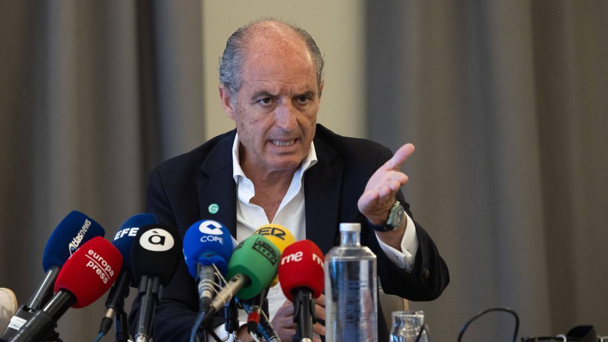 Valencia. VLC. Paco Camps en rueda de prensa sobre el congreso del PPCV