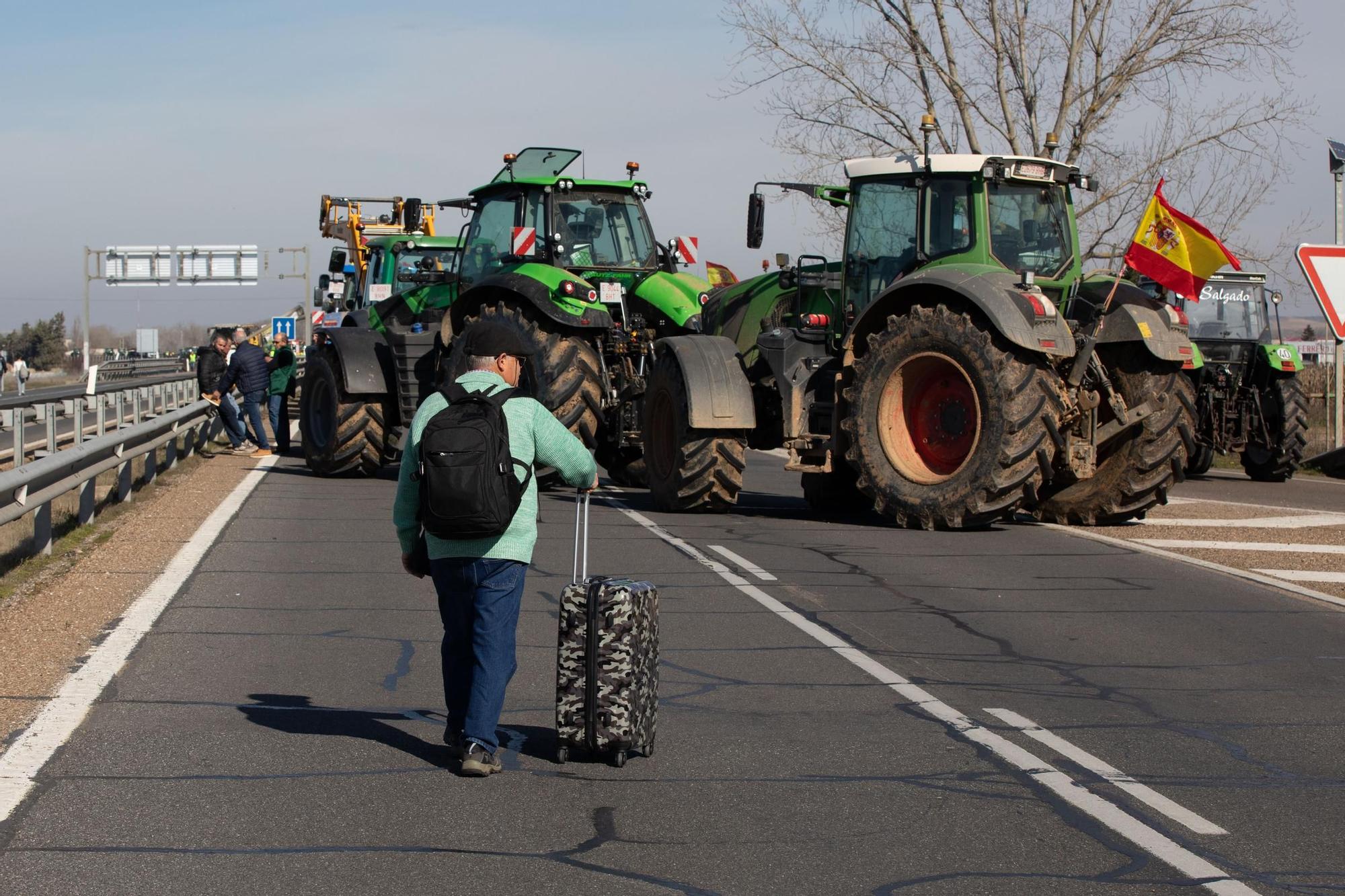 GALERÍA | Tractorada en Zamora: las mejores imágenes de un martes histórico para el campo de la provincia