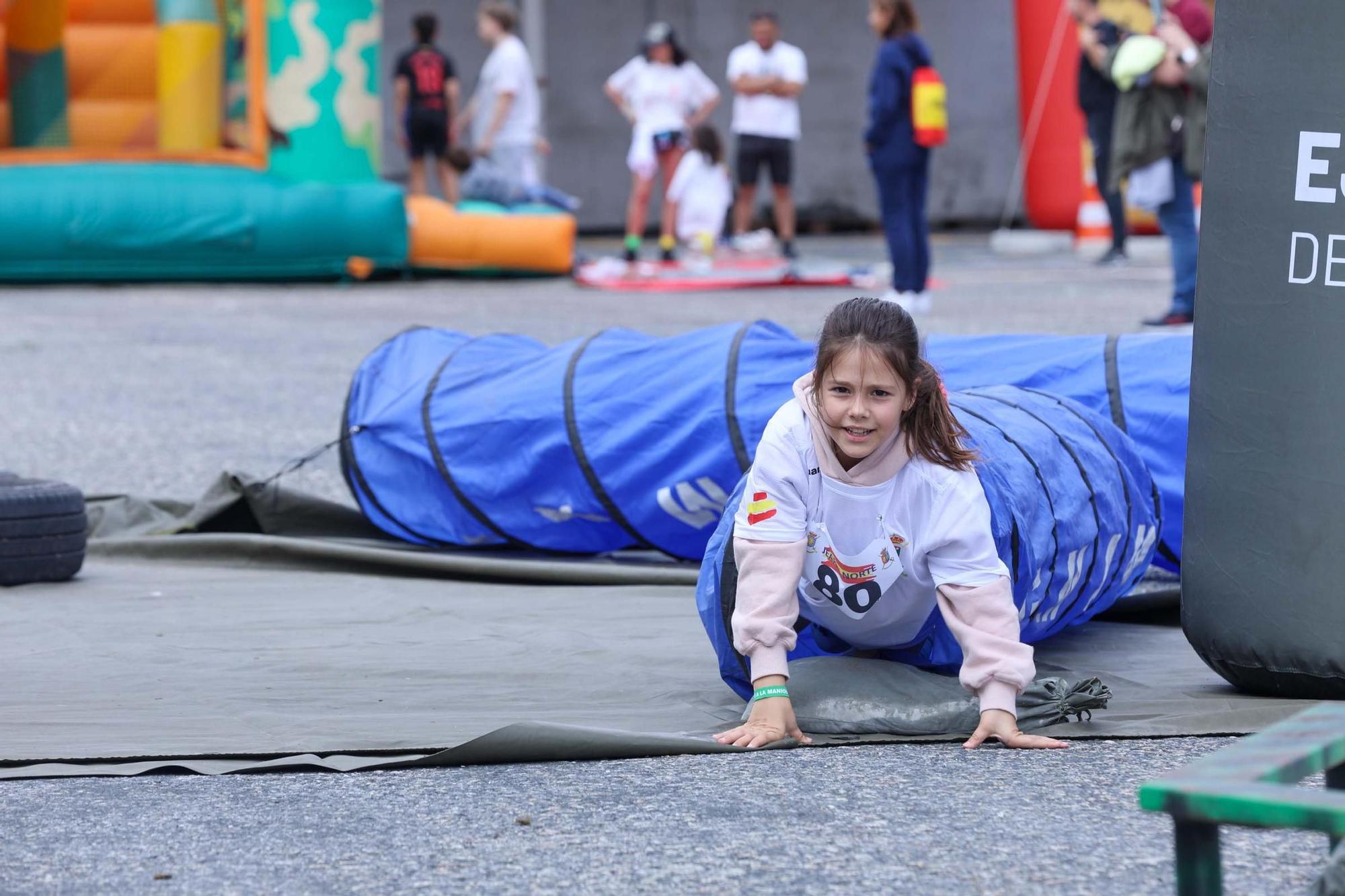 Carrera infantil en el Día de las Fuerzas Armadas en A Coruña