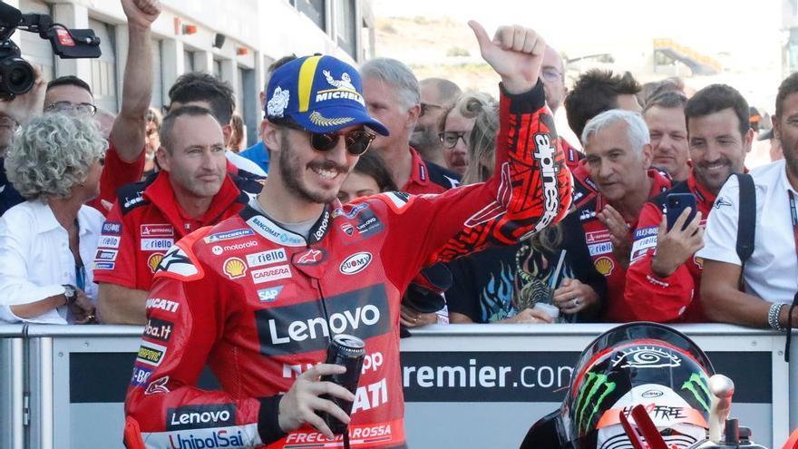 Bagnaia logra la pole y Marc Márquez regresa a una parrilla este domingo