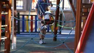 Un padre del área de Vigo pierde las visitas con su hijo por abandono y adicción al juego