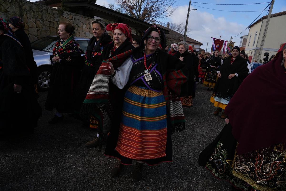 GALERÍA | Récord de águedas: 1.658 mujeres invaden Bermillo de Sayago