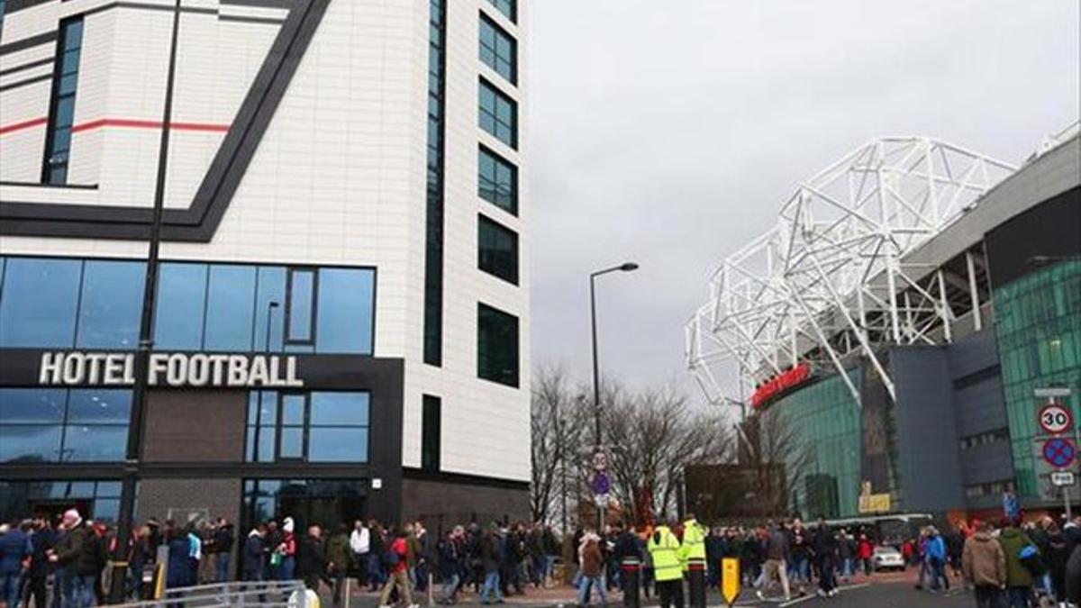 El hotel de delante de Old Trafford que Lim y Neville tienen