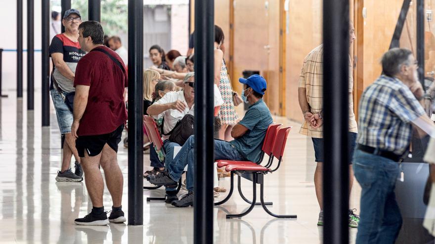 Demoras de hasta un mes en la provincia para tener cita con el médico