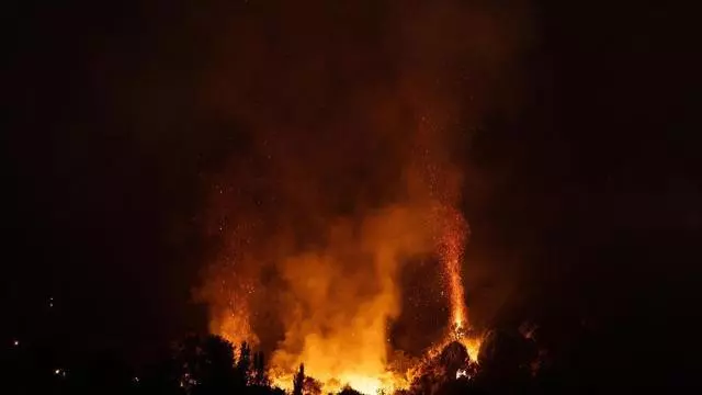 Una cámara graba el rápido avance del incendio en Madrid: tan solo 8 minutos para rodear una casa